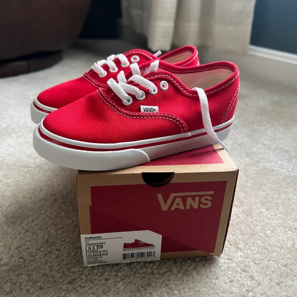 Vans toddler canvas Sneakers size 8.5 New!